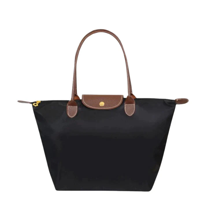 Trendy handbag for women - ideal for everyday life and travel