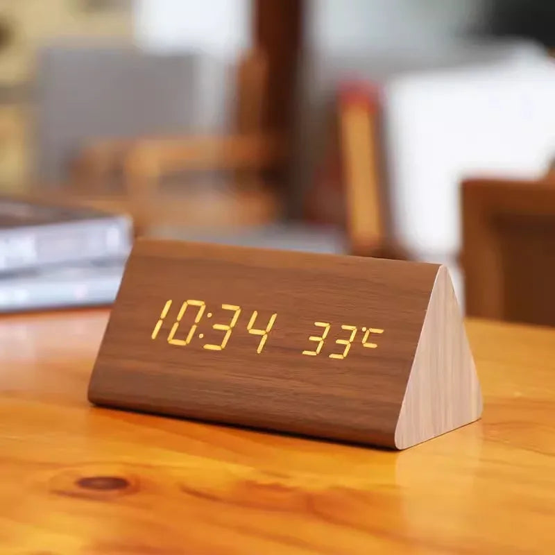 Digital alarm clock made of wood - LED display, voice control, adjustable brightness