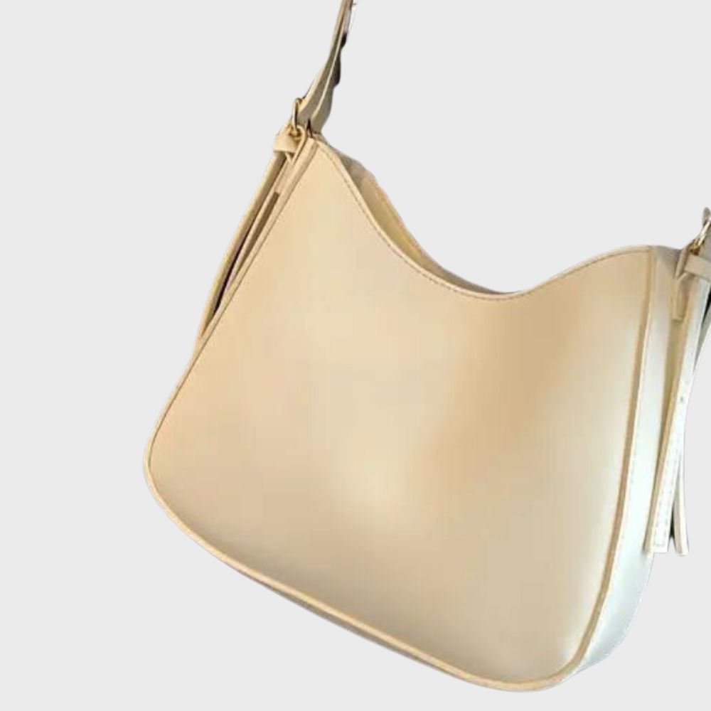 Minimalist women's crossbody bag: stylish & practical