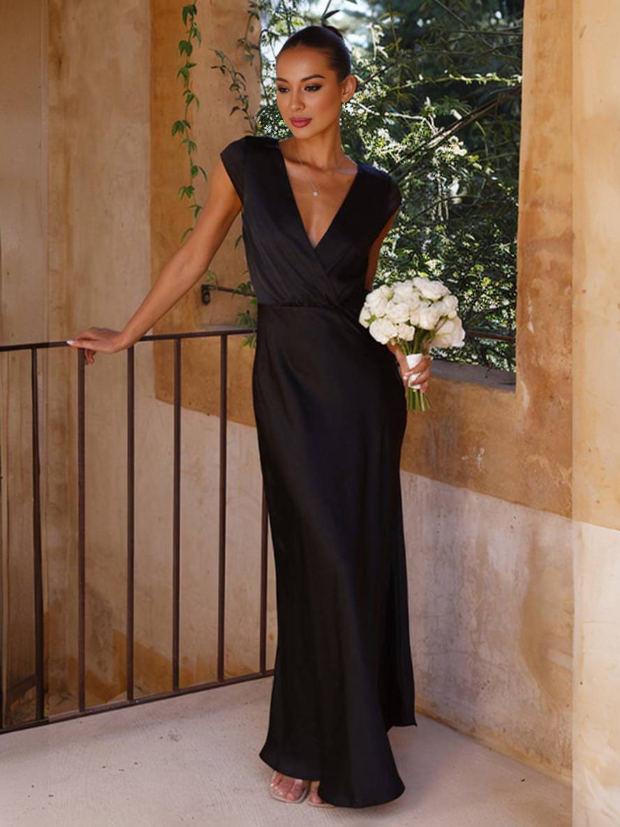 Samantha Women's Evening Dress - Sleeveless Satin Mermaid Dress with Neckline and Elegant Sleeves