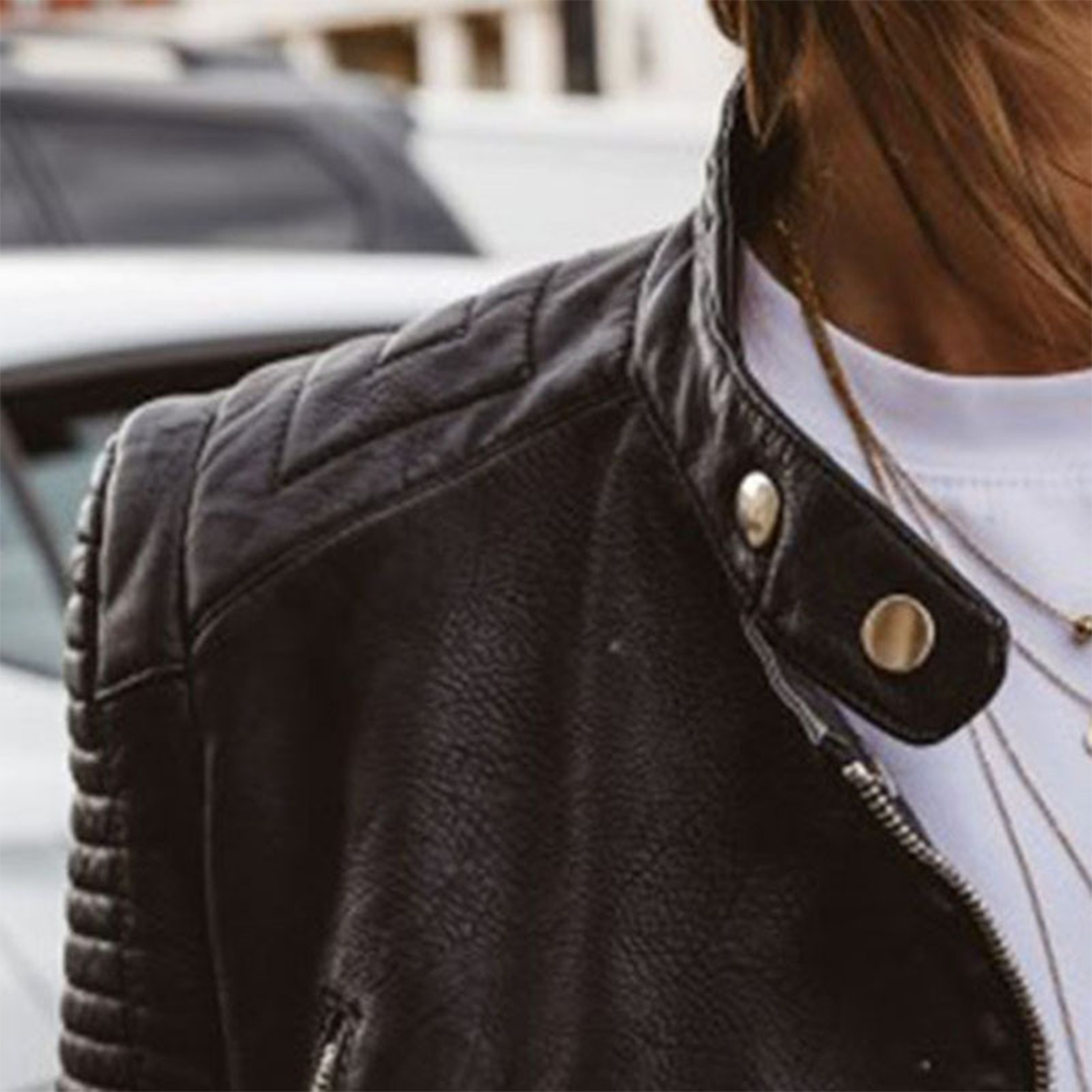 Fashionable PU leather jacket with a timeless design - Women