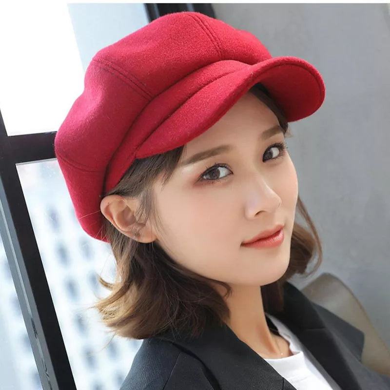 Vintage-style balloon cap and comfort for winter