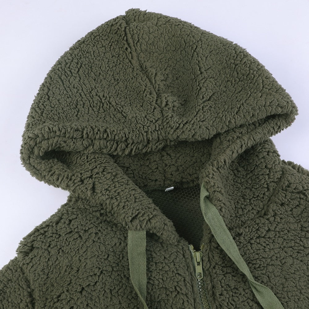 Cappotto in peluche con cappuccio per donna