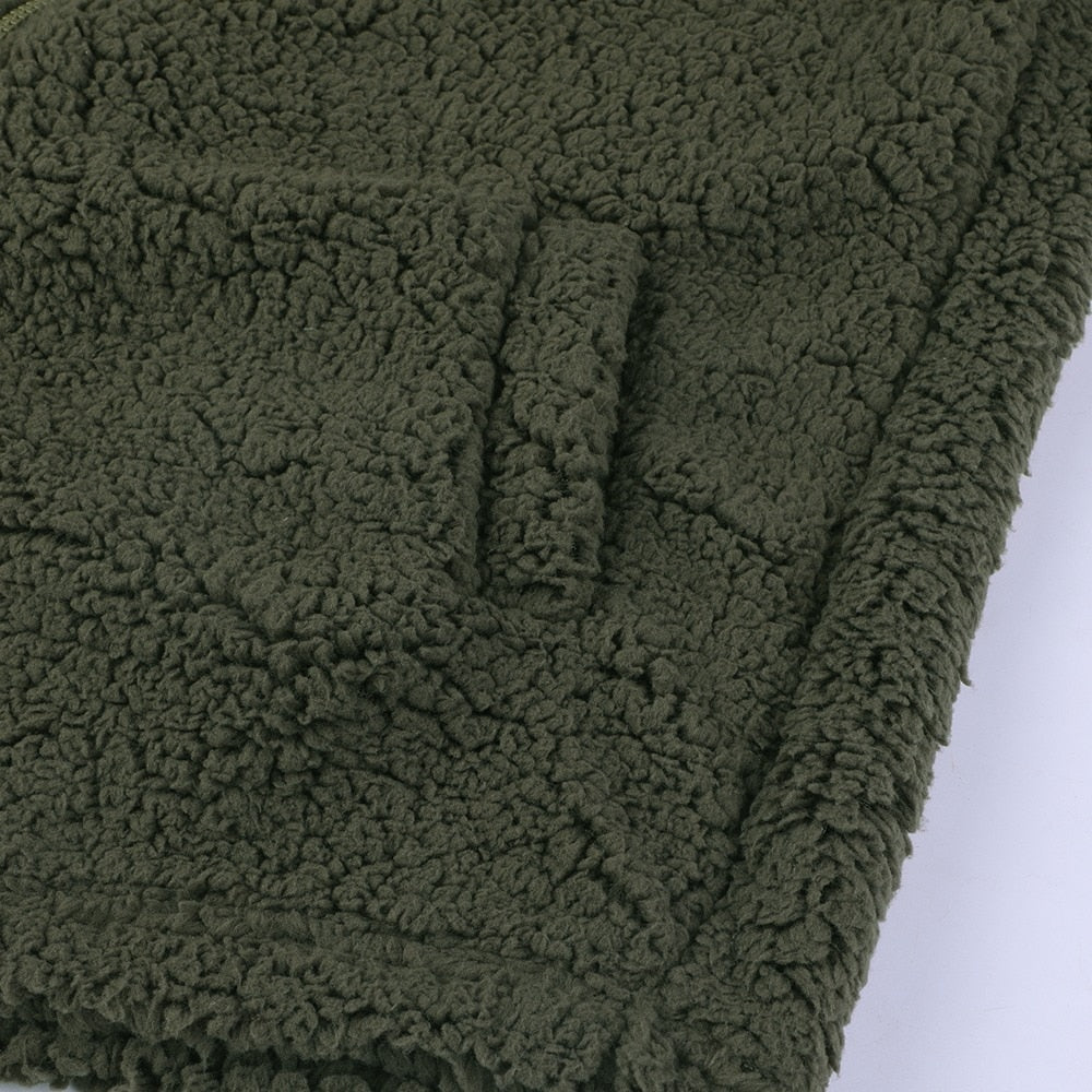 Cappotto in peluche con cappuccio per donna