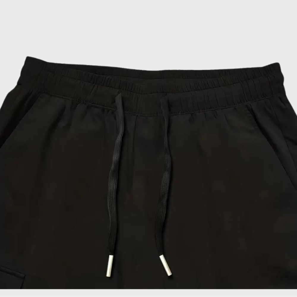 Versatile men's cargo pants with a slim leg