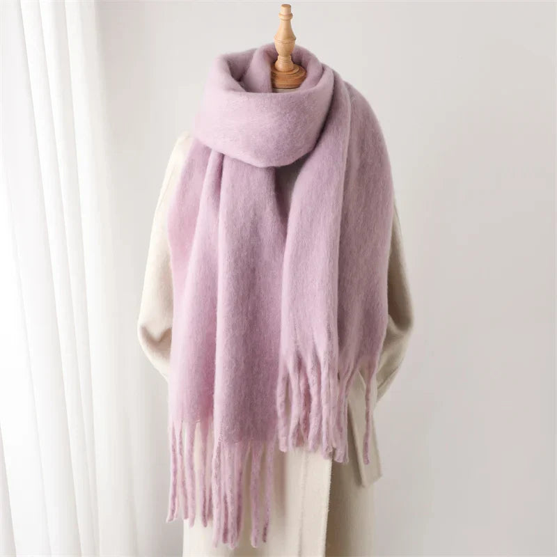 Luxurious cashmere scarf for women with large tassels for winter style and comfort