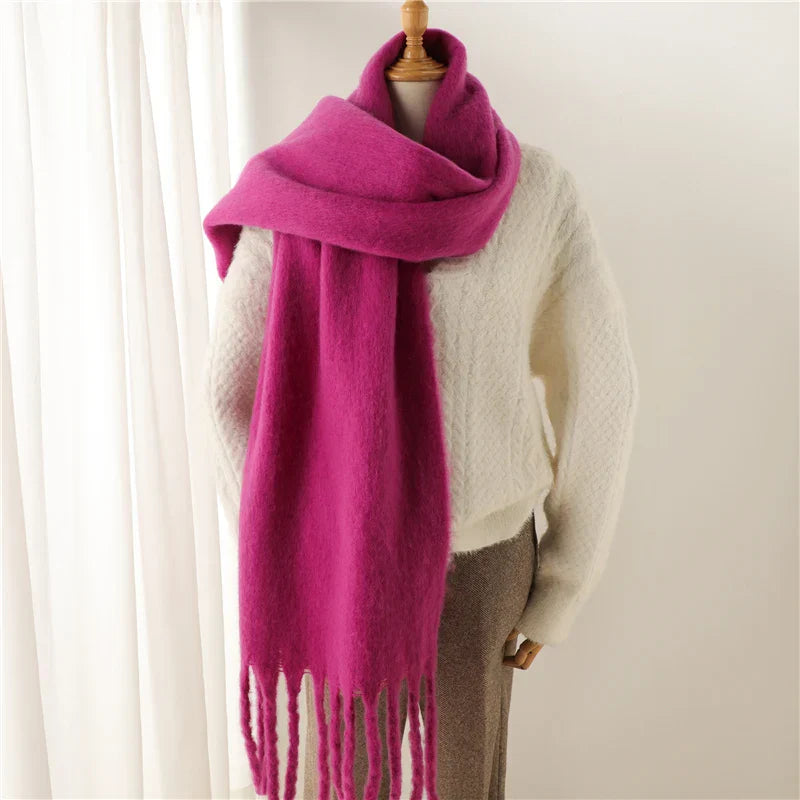 Luxurious cashmere scarf for women with large tassels for winter style and comfort