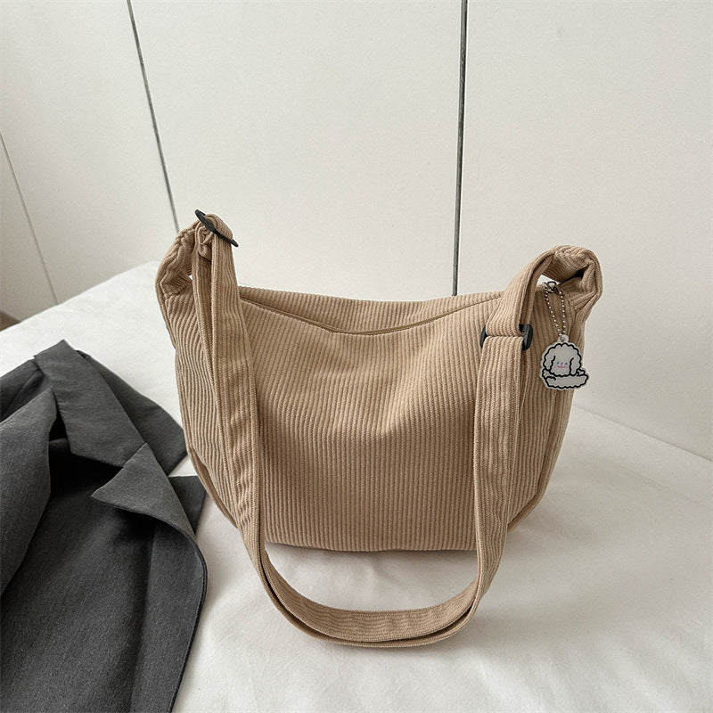 Sara - Artful one-shoulder messenger bag