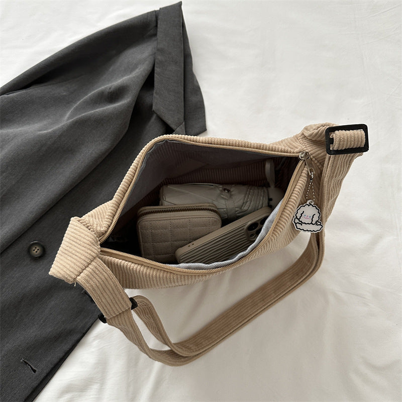 Sara - Artful one-shoulder messenger bag