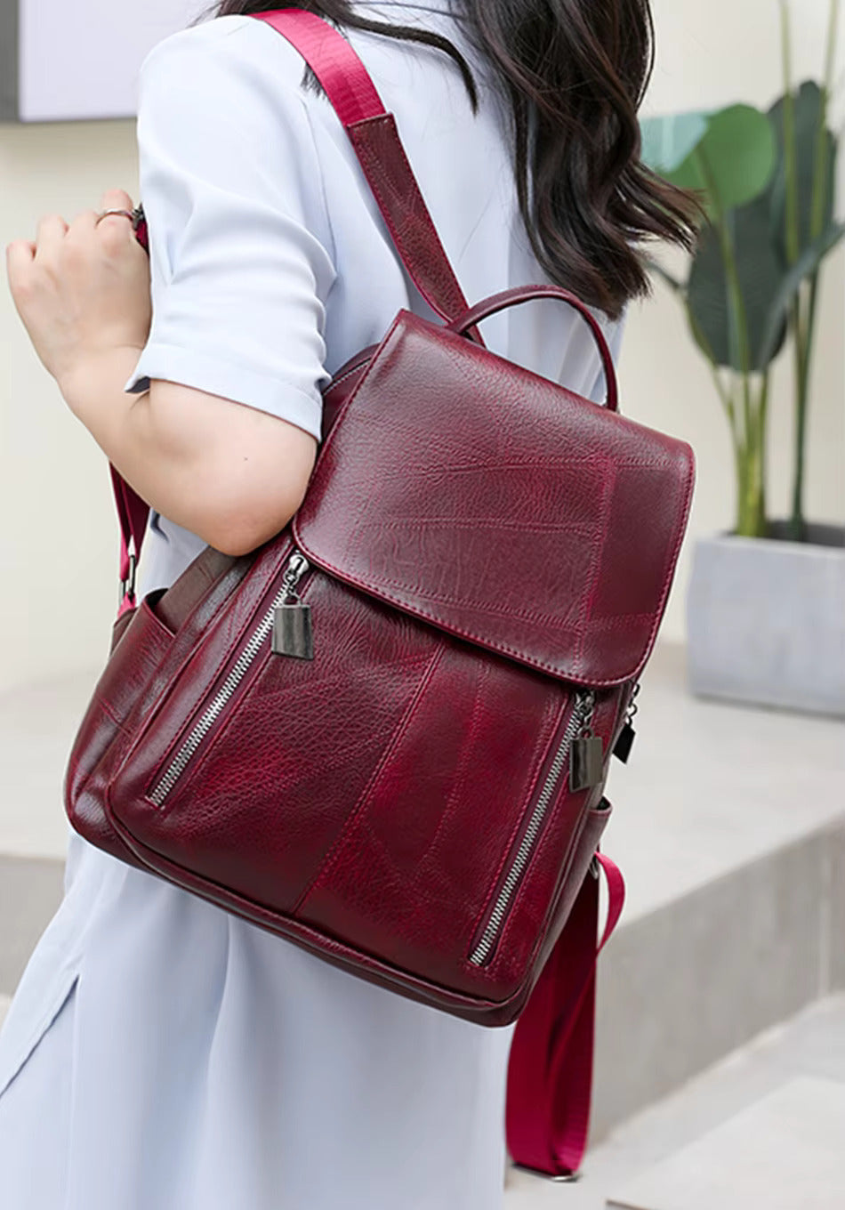 Stylish leather ladies backpack | Theft-proof bag | Roswitha