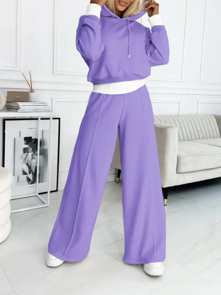 Women's set with hoodie and jogging bottoms - comfortable, elegant and versatile