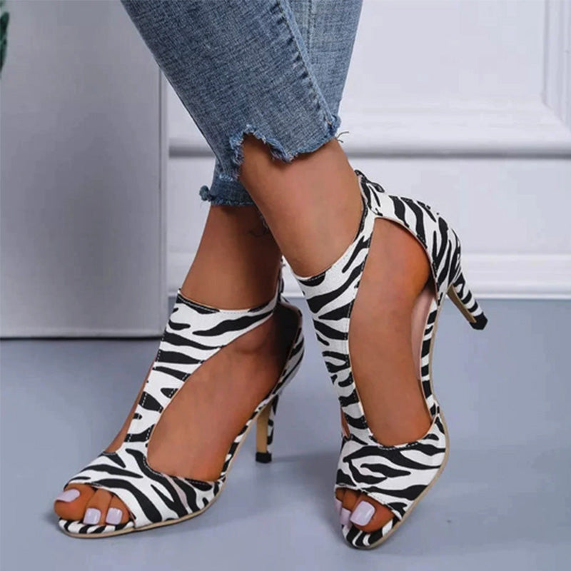Océane Dubois | Fashionable foot-supporting high heels