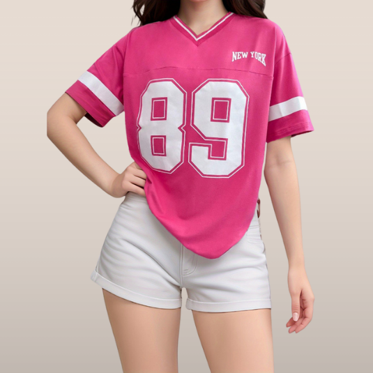 Noa - Women’s Oversized Sports T-Shirt with New York Print