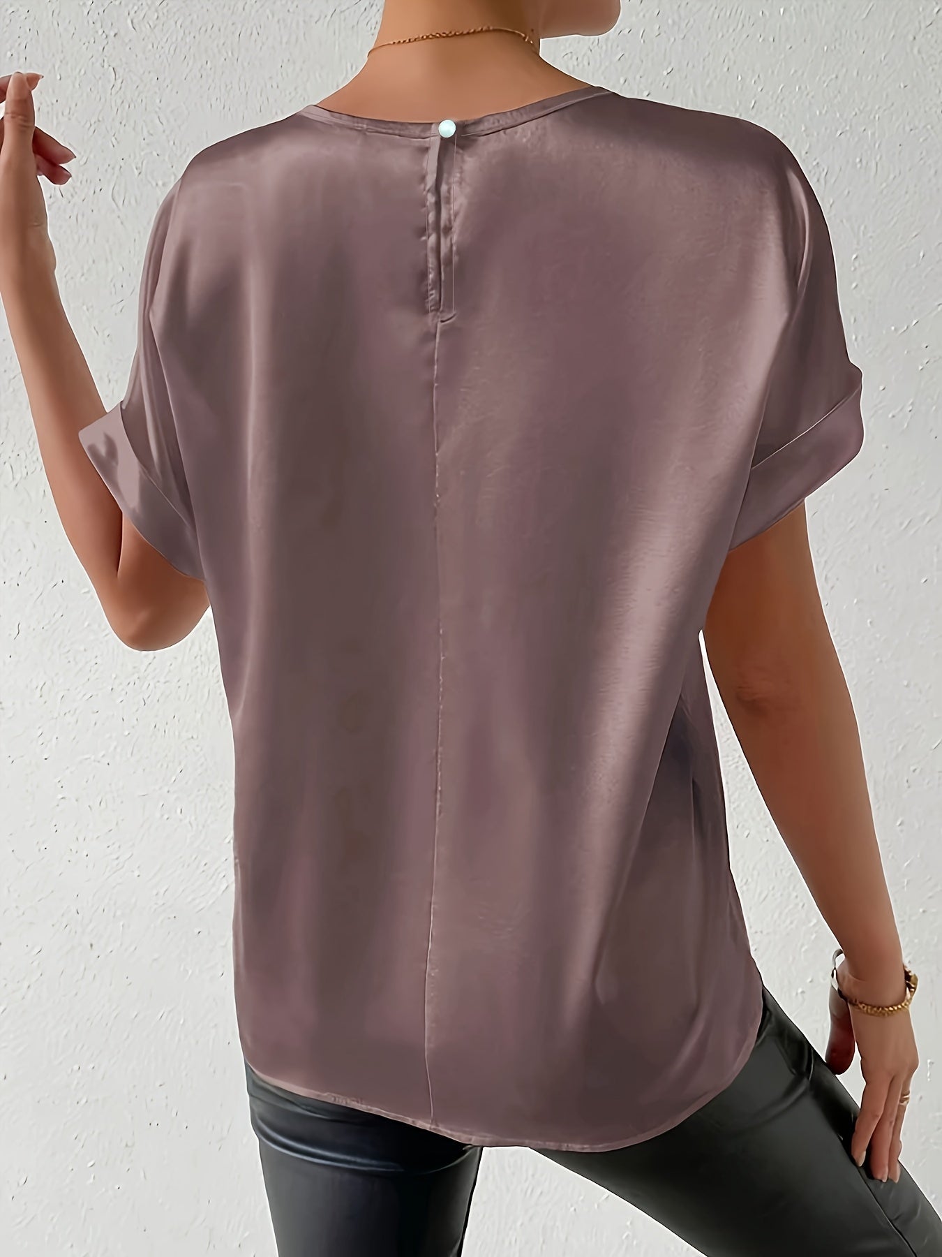 Ezra Women's Summer Blouse - Airy Linen-like Style with Loose Cut and Elegant Look