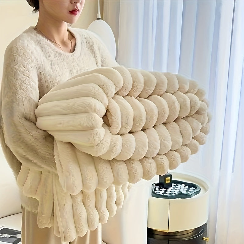 Double-layered plush comfort blanket