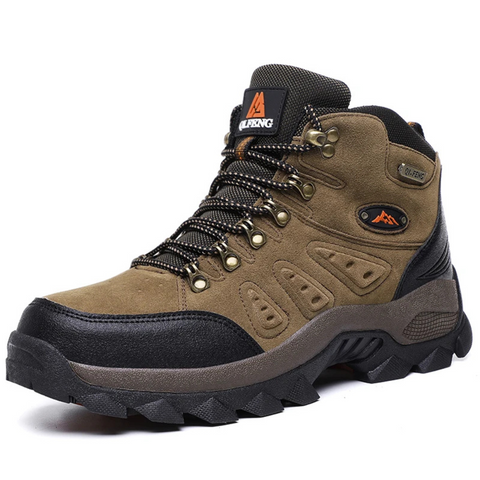 Robust hiking boots for men
