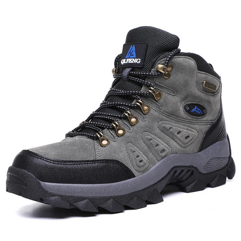 Robust hiking boots for men