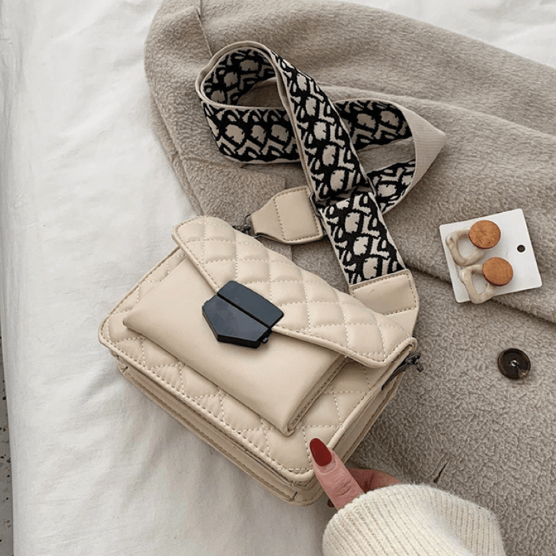 Mary - Luxurious handbag for the modern woman - Elegant and spacious handbag
