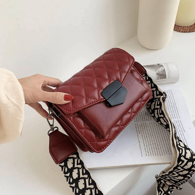 Mary - Luxurious handbag for the modern woman - Elegant and spacious handbag