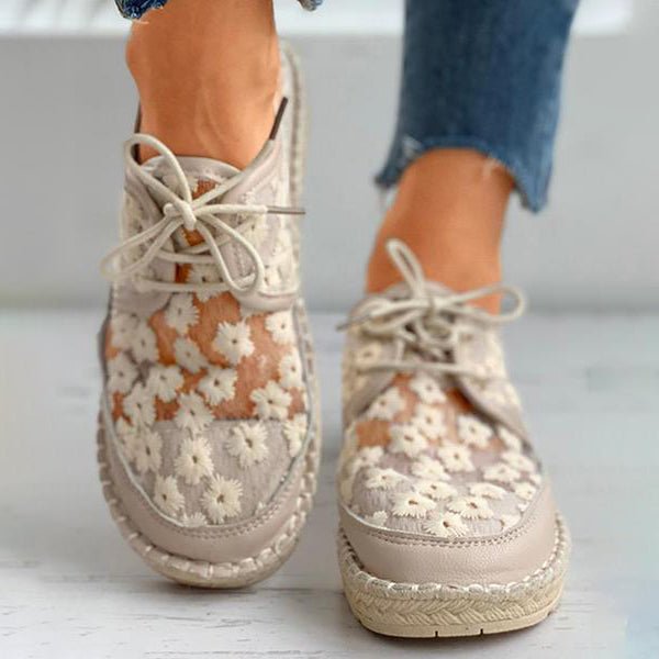 Arabella - Airy orthopedic shoe with floral pattern